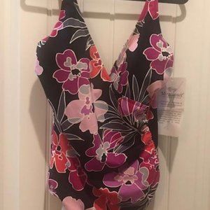 MIRACLESUIT BLACK & PINK TROPICAL FLORAL SUIT NWT